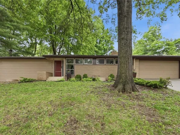 6609 Nall Dr, Mission, KS 66202