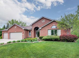 10790 Palos West Dr, Palos Park, IL 60464