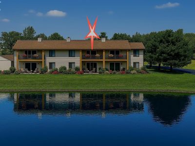 2598 E Sun Valley Dr APT 202, Port Clinton, OH, 43452