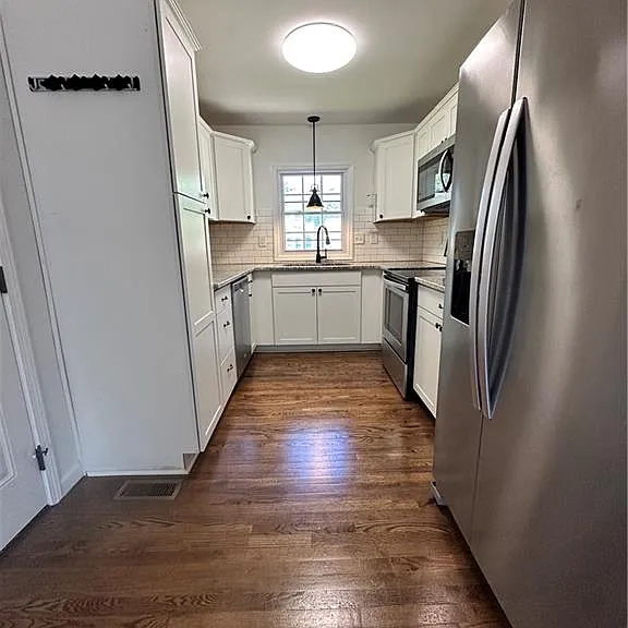 3104 Biggern Ave SE — Photo 4