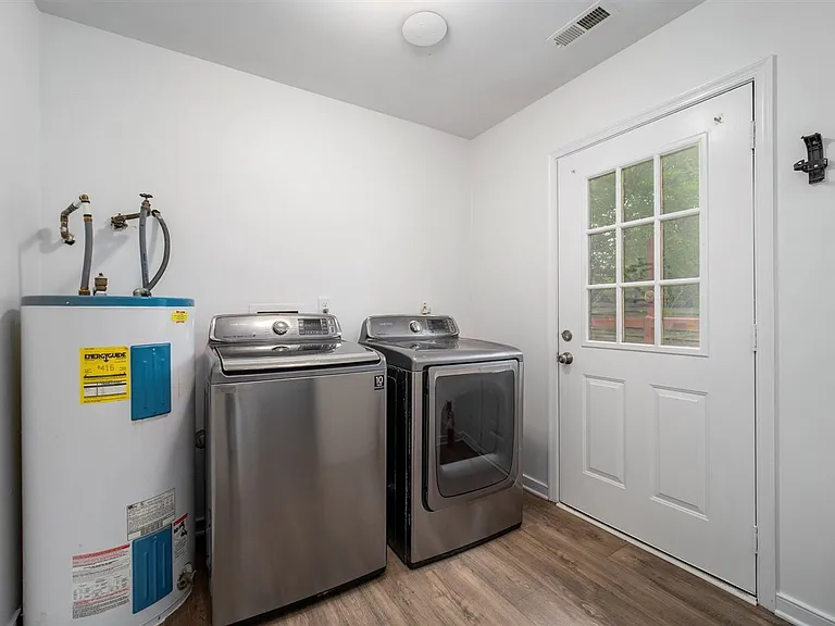 9201 Rattlesnake Rd — Photo 14