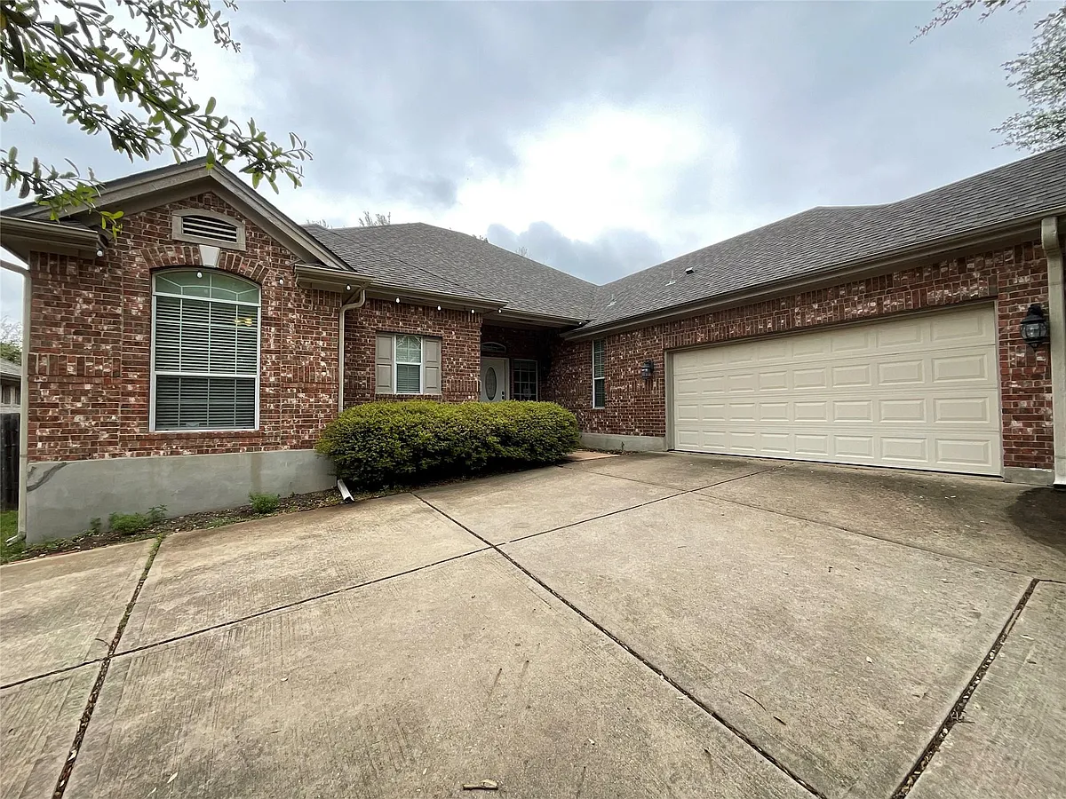 Building Photo - 16901 Ennis Trl