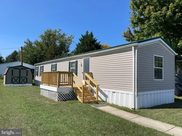 14110 Zinnia Dr, Hagerstown, MD 21742