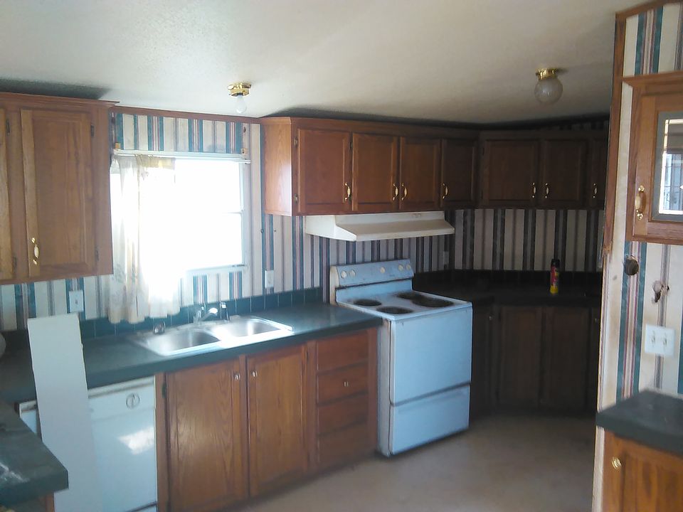 2nd image of 13521 Wheat Rd