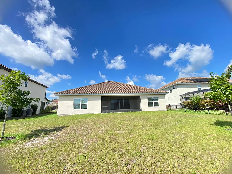2751 Rialto Ct — Photo 7