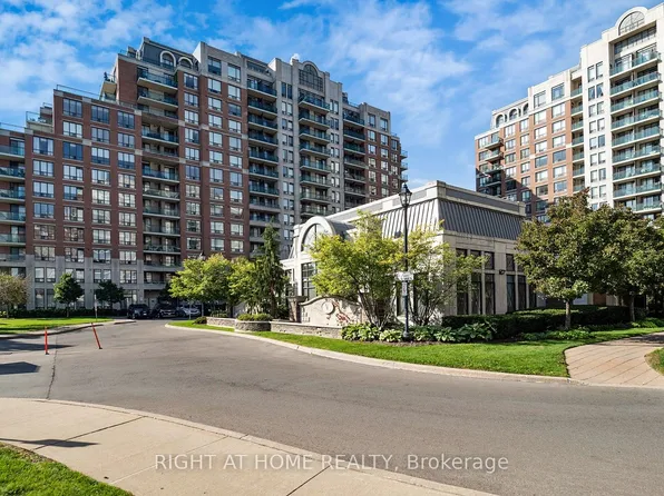 310 Red Maple Rd #206, Richmond Hill, ON L4C 0T7