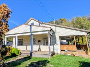 923 Wood St, Wellsville, OH 43968