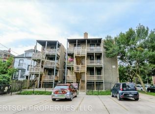 4653 N Beacon St #1, Chicago, IL 60640
