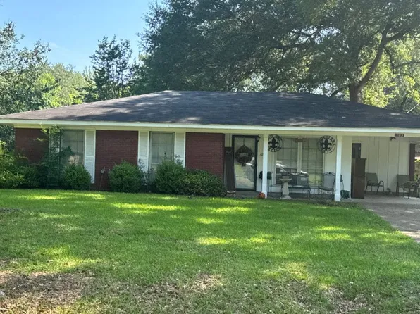 103 Rosemary Dr, Bastrop, LA 71220