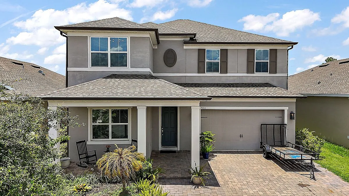 5 bed, 3.0 bath, 3017 sqft, $3,000 — Photo 1