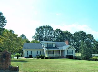 4427 Pinehurst Rd, Louisville, TN 37777