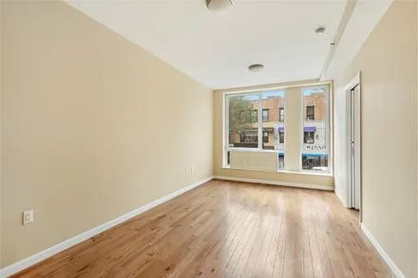 Rented by Keller Williams NYC | media 20