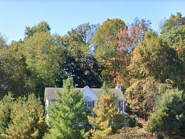 1st image of 3 Amelia Ct