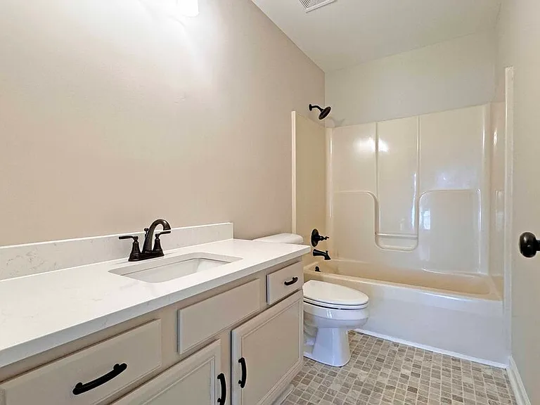 289 Ballygar Ct — Photo 8