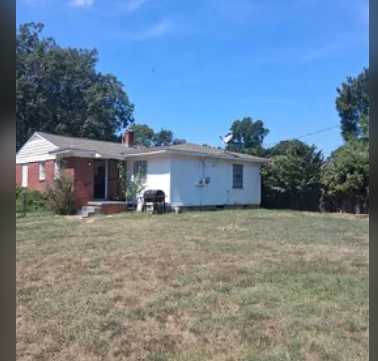 3 bed, 1252 sqft, $1,215 — Photo 1