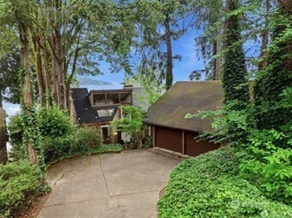 500 W Lake Sammamish Parkway NE, Bellevue, WA 98008