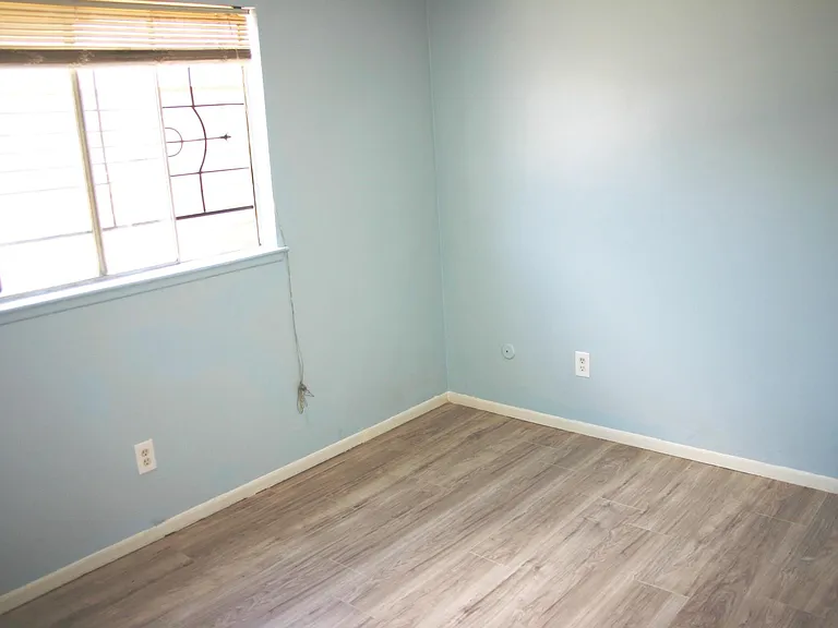 22122 Van Buren St — Photo 16