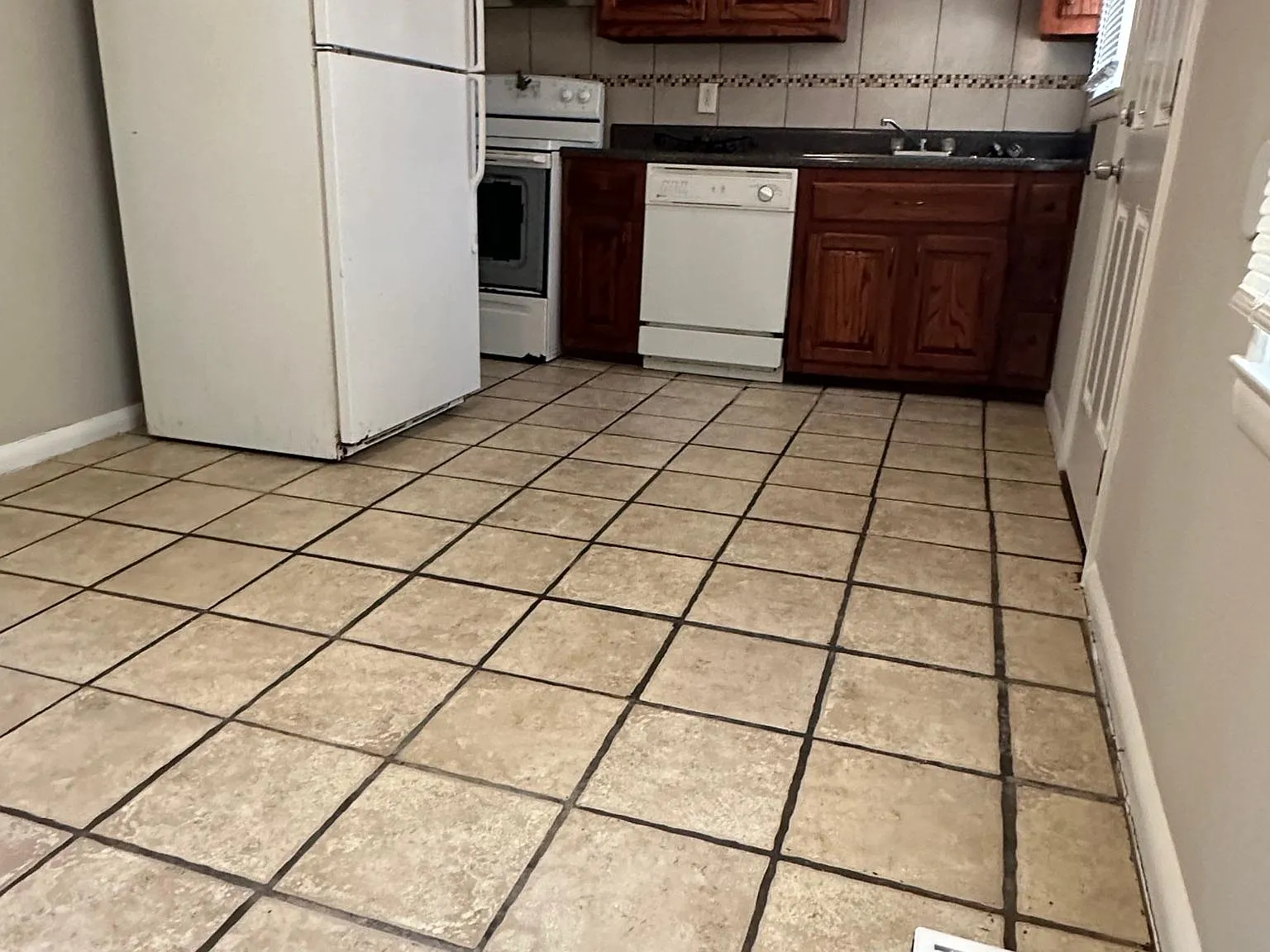 2551 Barge Rd SW — Photo 4