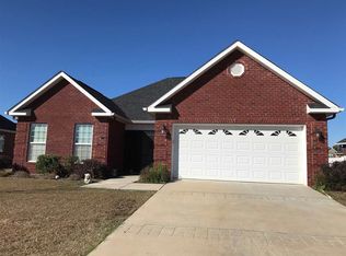 417 Stonebrook Cir, Byron, GA 31008