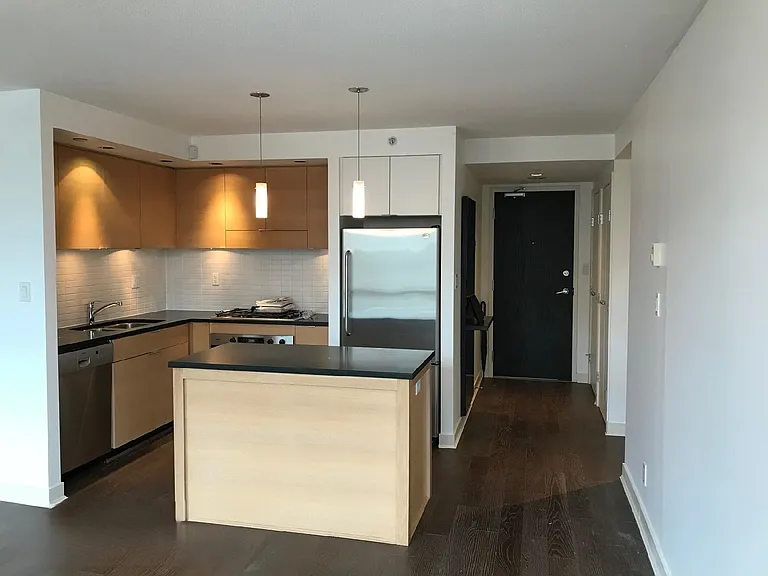 1055 Homer St #1502 — Photo 4