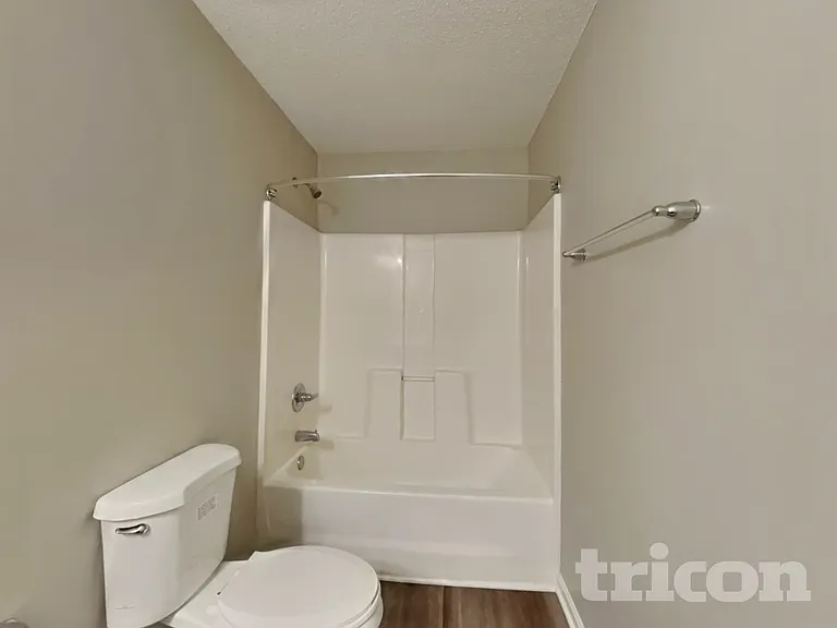 1709 Fern Hill Dr — Photo 10