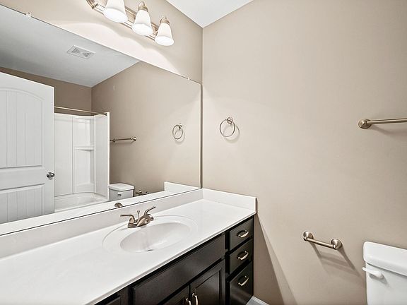 2nd image of 373 Sam Houston Cir