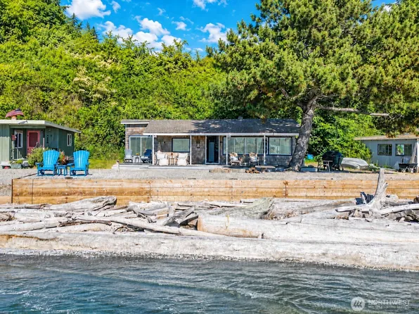 9 I Hat Island Walk, Hat Island, WA 98206