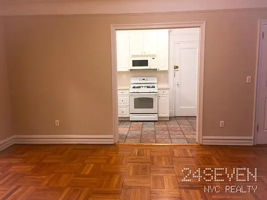 Rented by 24 7 NYC Realty Inc. | media 21