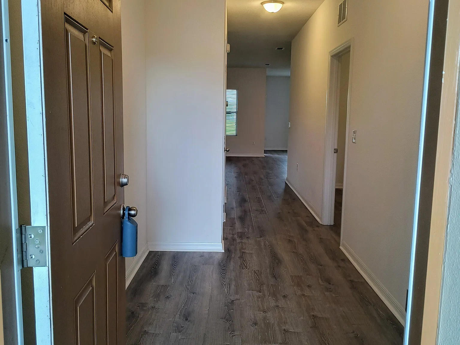 3 bed, 1753 sqft, $2,300 — Photo 2