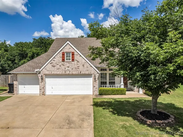 19722 E 50th Ct S, Broken Arrow, OK 74014