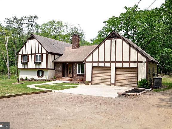 2nd image of 530 Phillips Ave