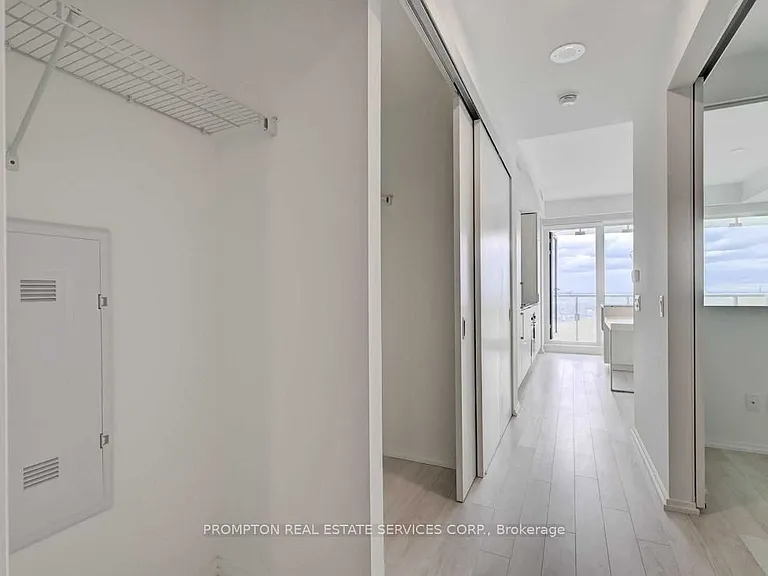 197 Yonge St #3511 — Photo 2