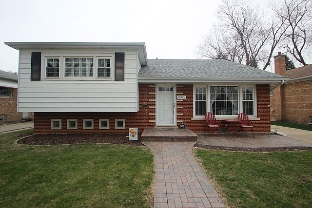 1st image of 10025 S Alice Ct
