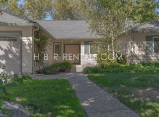 1107 Douglas Fir Dr, Manteca, CA 95336