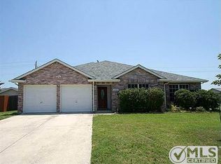 1036 Canyon Dr, Justin, TX 76247