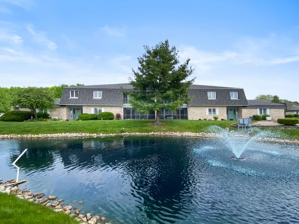741 Hidden Oak Trl Unit 2-B, Hobart, IN 46342