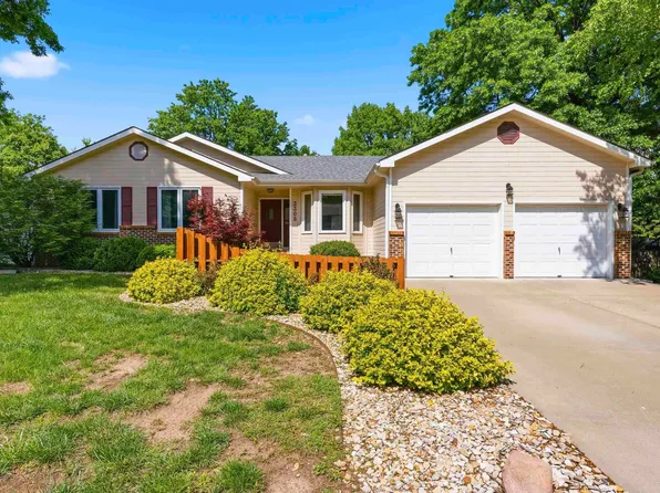 3308 Effingham St, Manhattan, KS 66503