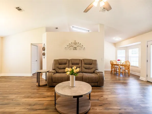7154 Inniswold Dr, Pensacola, FL 32526