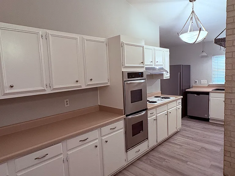 12410 La Lira Dr — Photo 12