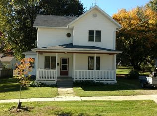 330 S Cottage St, Whitewater, WI 53190