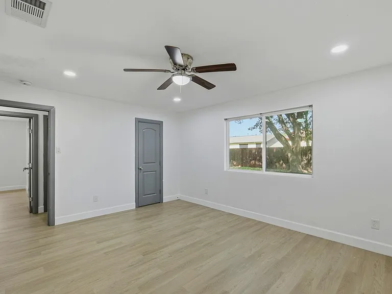 11104 Ptarmigan Dr — Photo 8