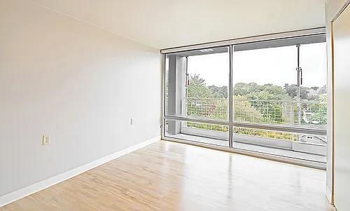 Skyline Apartments Photo 1