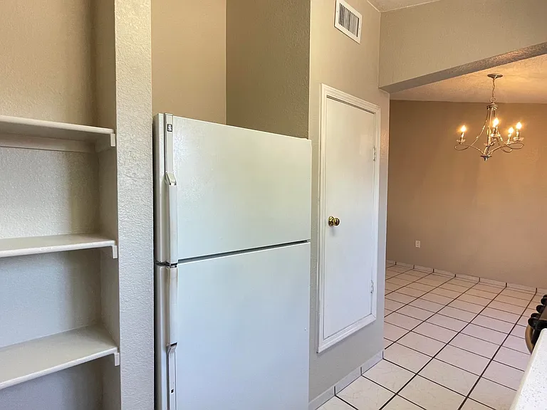 11040 Sunshine Ct — Photo 9
