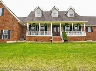 1109 Hook Rd, Xenia, OH 45385