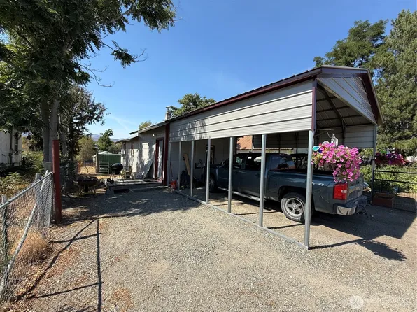 426 Hanford Street, Omak, WA 98841
