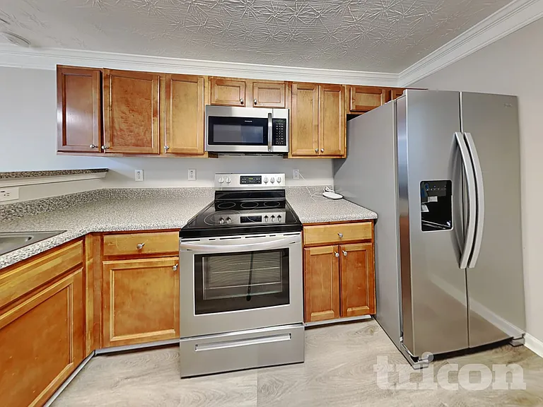2408 Wood Bend Ln — Photo 6