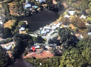 4934 Treasure Dr, New Port Richey, FL 34652