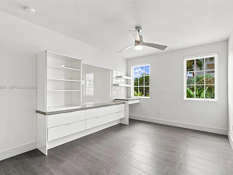 3237 NE 5th St — Photo 31