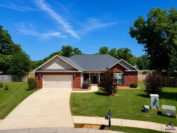 100 McEwen Ct, Perry, GA 31069