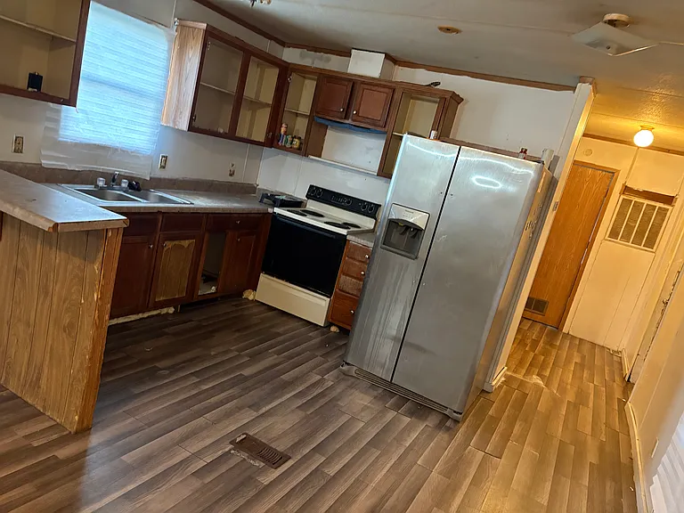 207 Waycross Ave #B — Photo 3